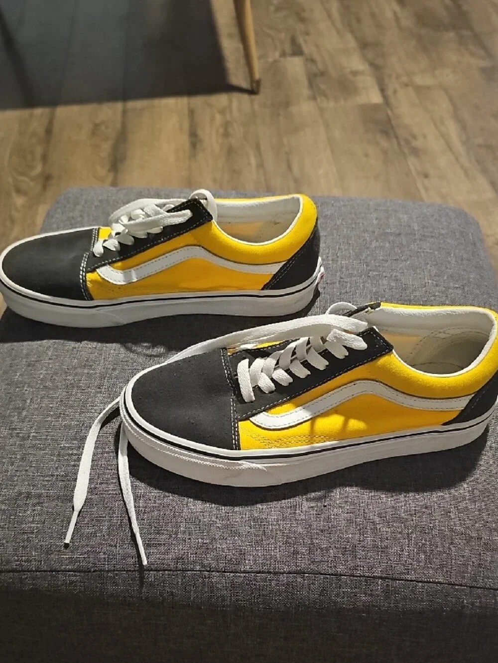 Vans Old Skool Sneakers Men 6 Women 7.5 Yellow Black White Tennis Shoe Skate
